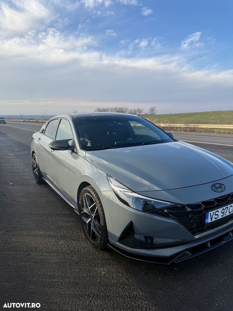 Hyundai Elantra 1.6 l 123 CP CVT Exclusive Navi - 10