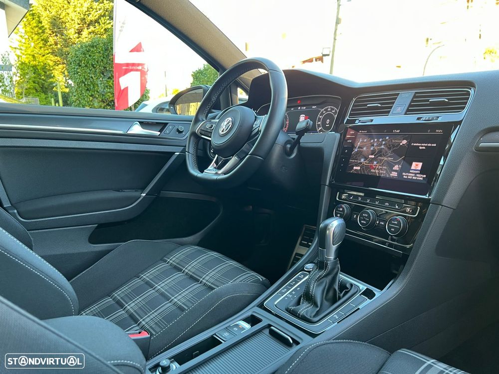 VW Golf 2.0 TDi GTD DSG - 24