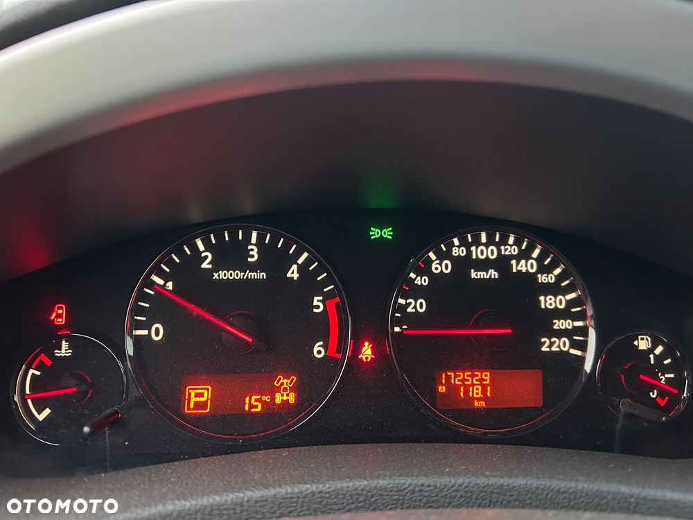 Nissan Pathfinder 2.5 dCi Platinum - 11