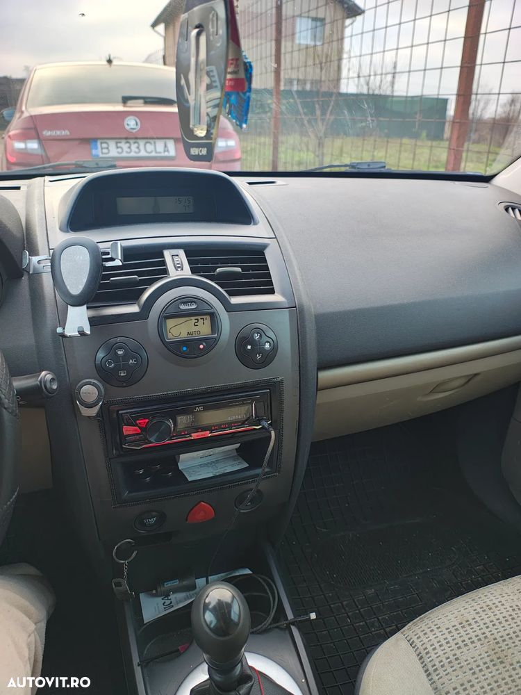 Renault Megane 1.5 dCi Avantage - 11