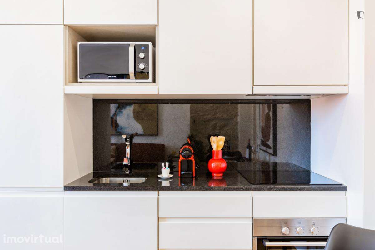 Estúdio - localizado em Santo Ildefonso Porto - Grande imagem: 5/29