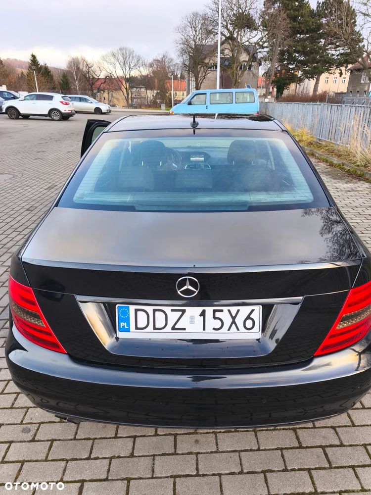 Mercedes-Benz Klasa C 180 CGI BlueEff Avantgarde - 2