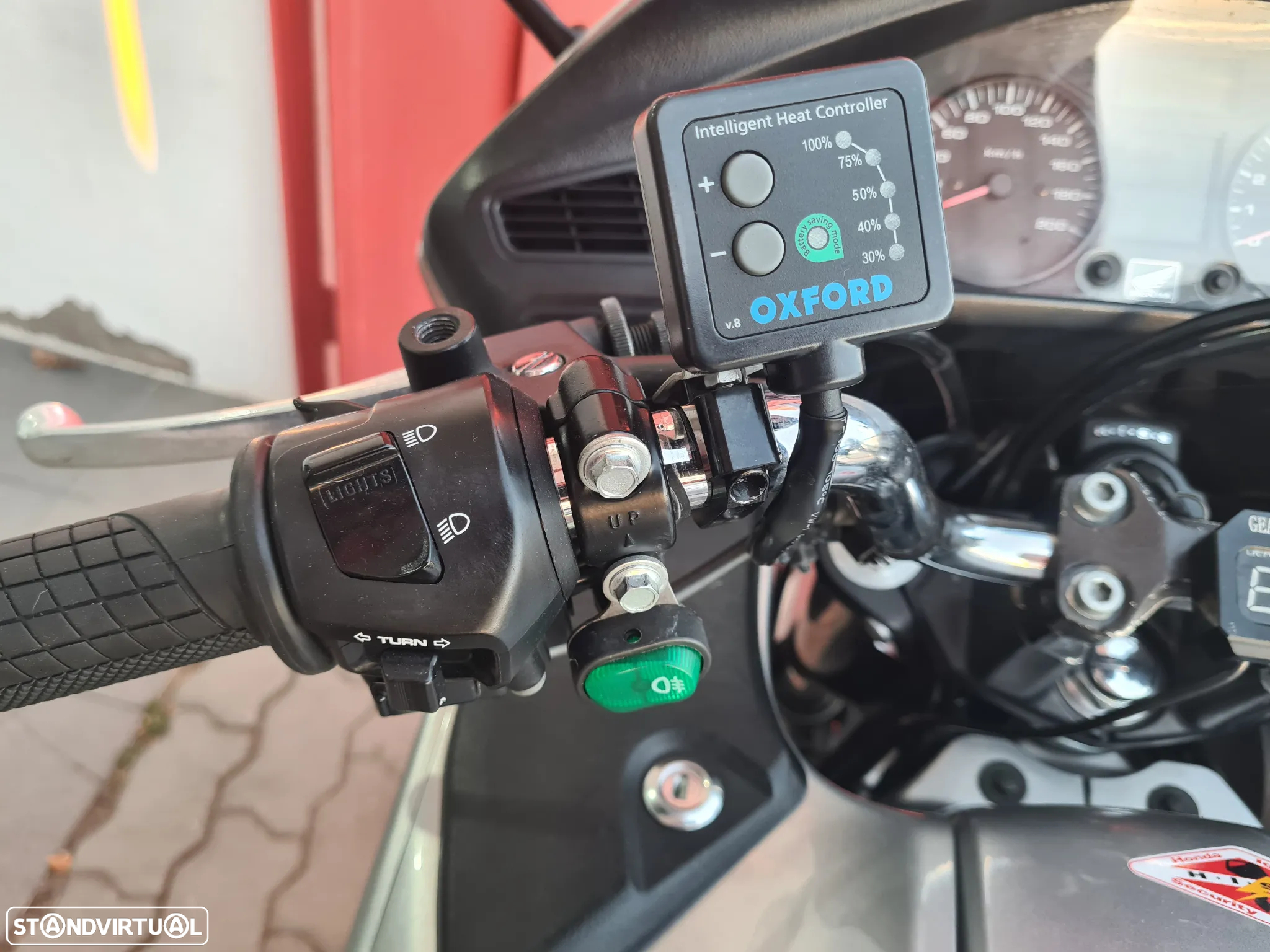 Honda Deauville 700 NT - 4
