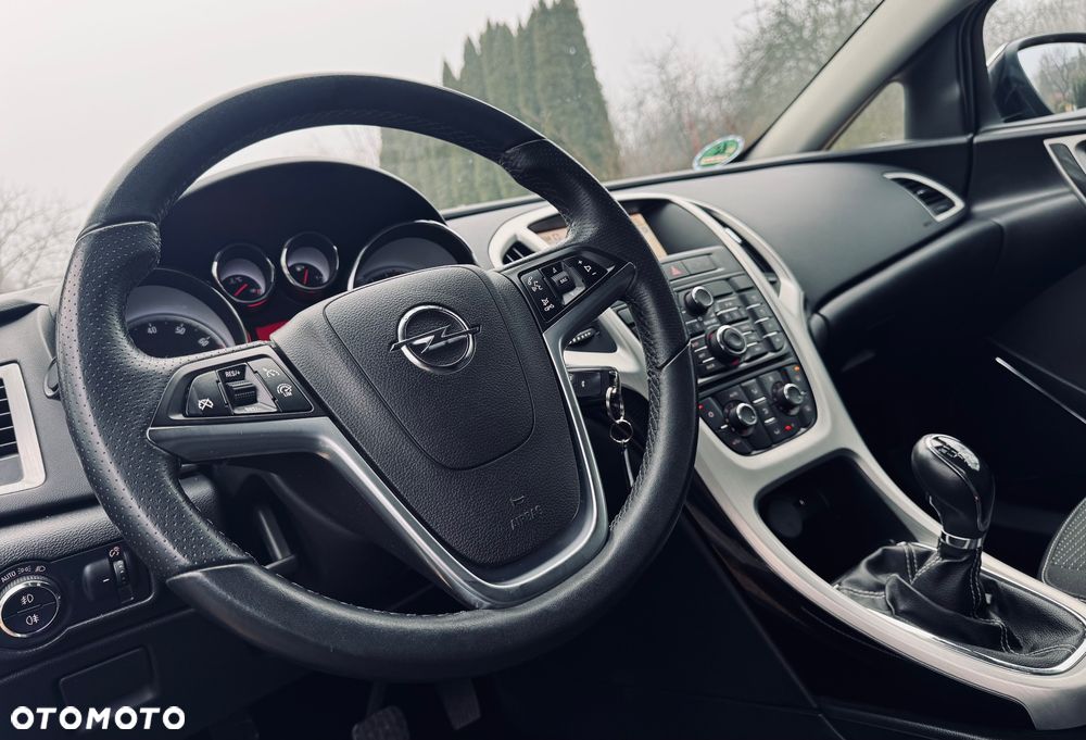 Opel Astra 1.6 Turbo Sport - 11