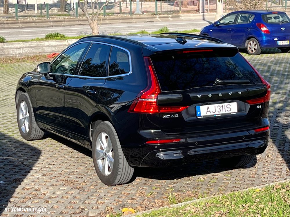 Volvo XC 60 2.0 B4 Momentum - 13