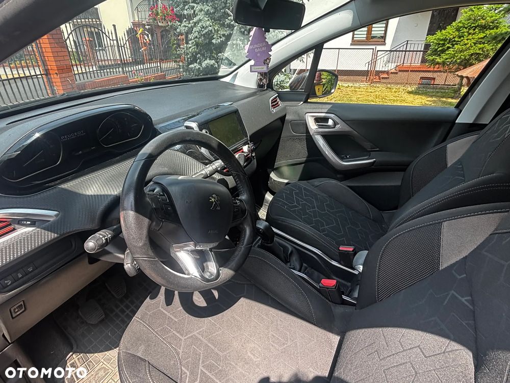 Peugeot 2008 PureTech 110 Stop&Start Active - 4