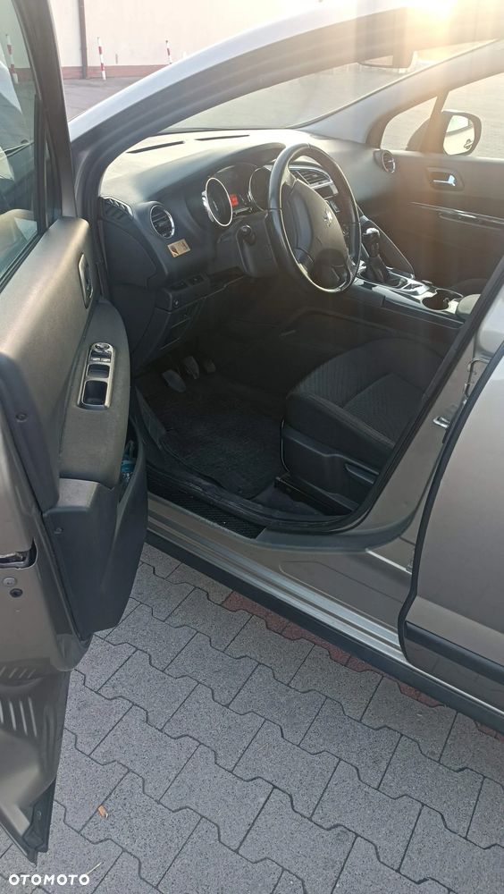 Peugeot 3008 - 13