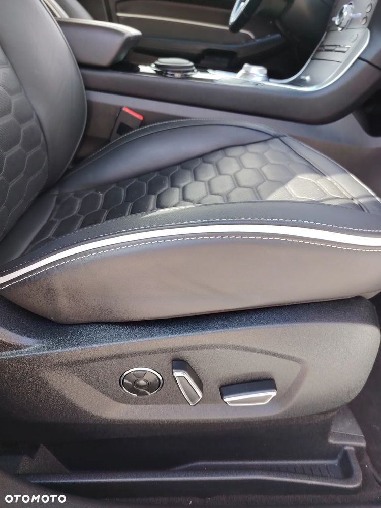 Ford S-Max - 36
