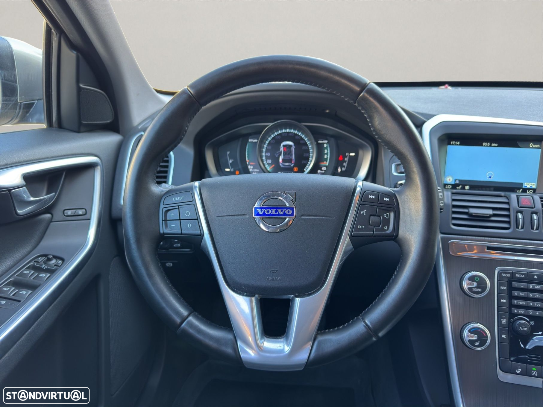 Volvo XC 60 2.4 D4 Summum AWD Geartronic - 10