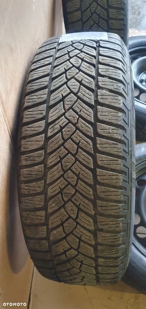 Felgi stalowe z oponami 7J ET39 5x112 205/60 R16 Audi A4 B9 - 9