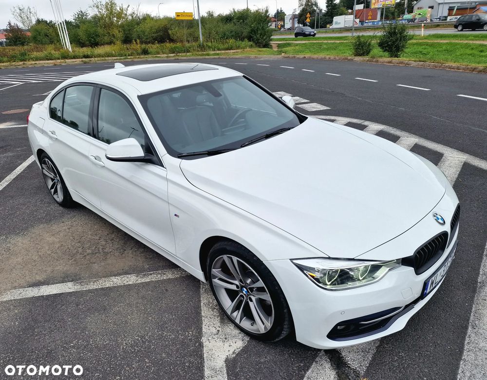 BMW Seria 3 330i GPF Luxury Line sport - 34