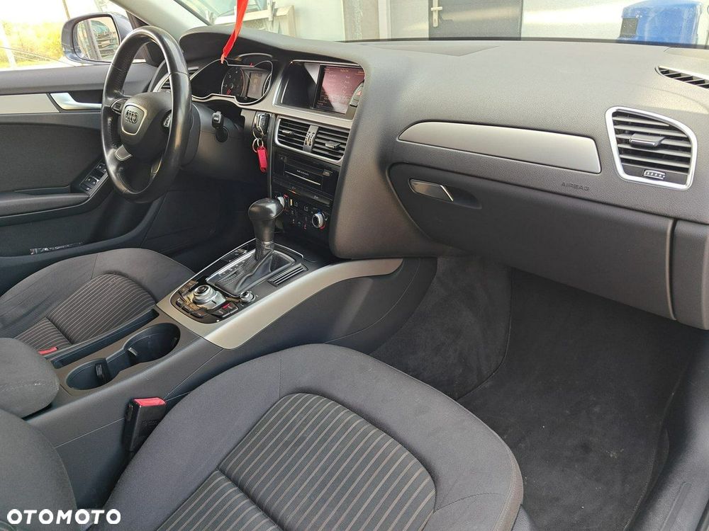 Audi A4 Avant - 16