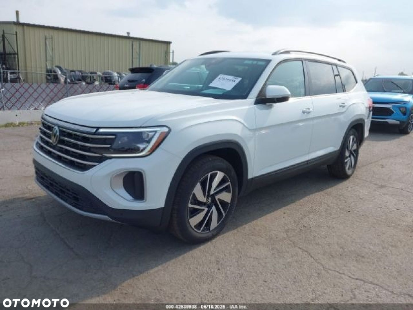 Volkswagen Atlas - 2