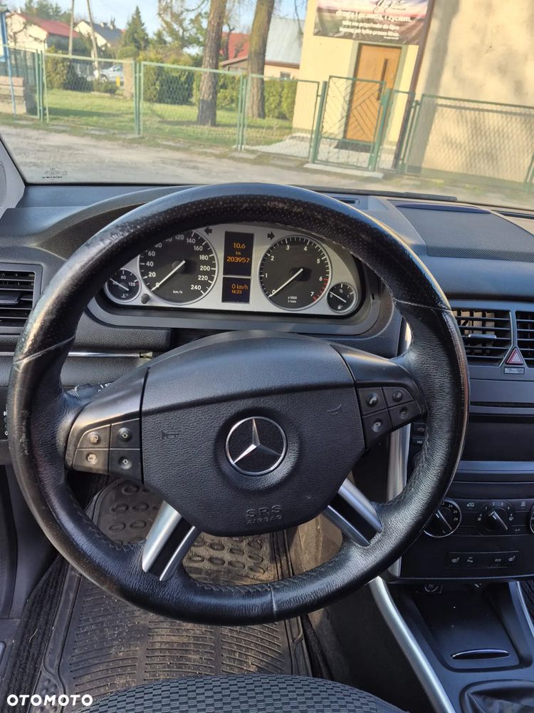 Mercedes-Benz Klasa B 180 BlueEFFICIENCY SPORT EDITION - 10
