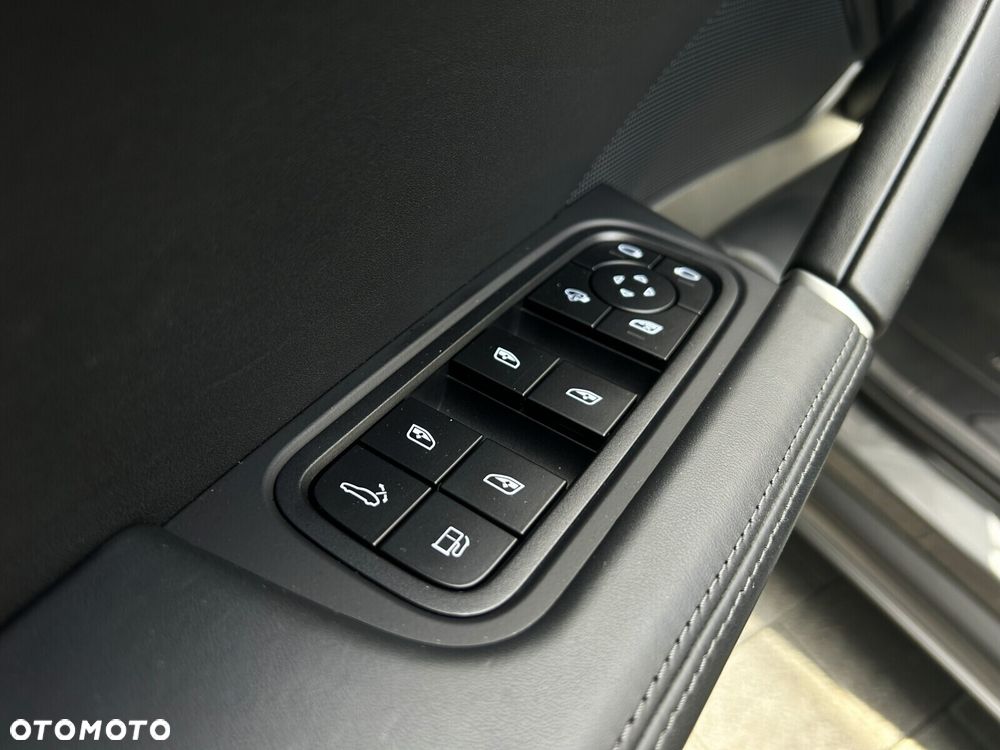 Porsche Cayenne Turbo E-Hybrid PHEV - 15