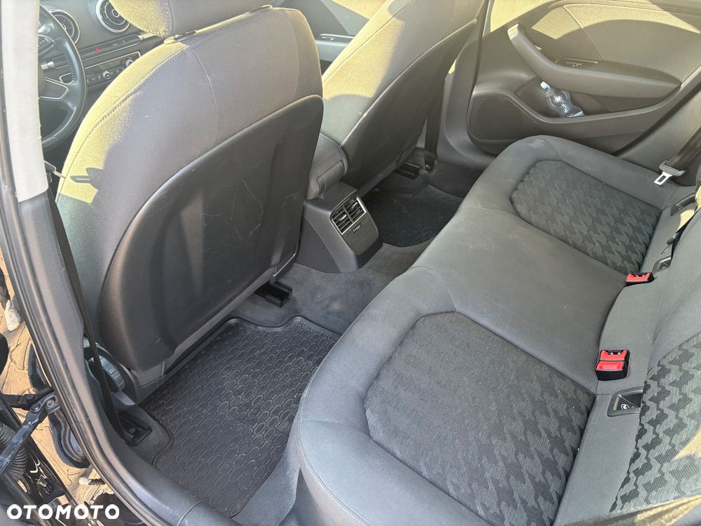 Audi A3 Sportback 1.4 TFSI Ambition - 19