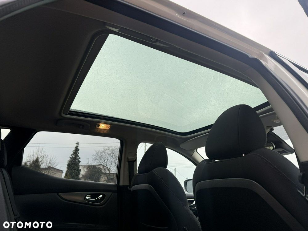 Nissan Qashqai 1.6 DIG-T N-Connecta - 26