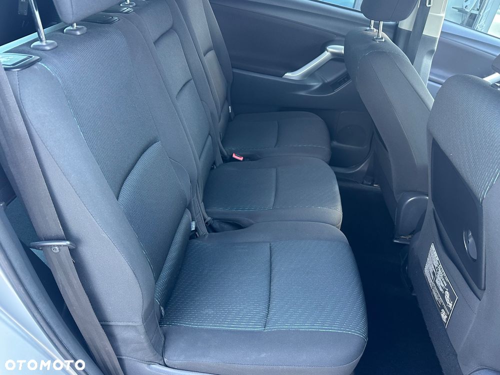 Toyota Verso 1.8 Executive - 19