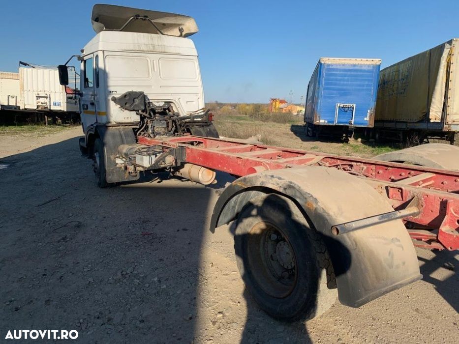 Piese din DEZMEMBRARI camioane Renault MIDLINER - 1