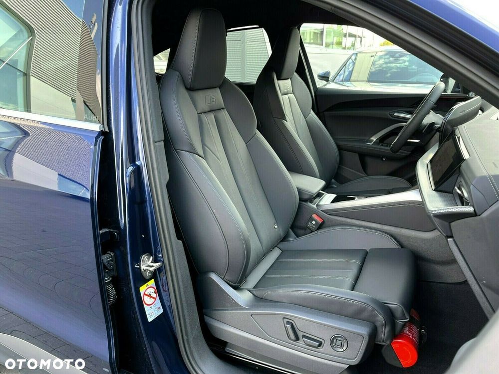 Audi Q5 Sportback - 30