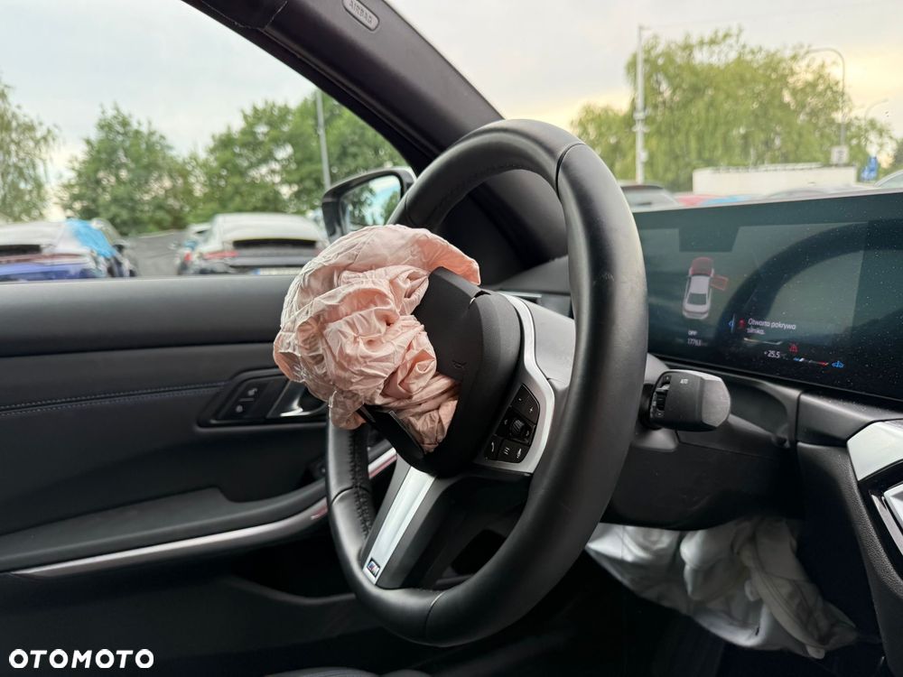 BMW Seria 3 318i M Sport - 16
