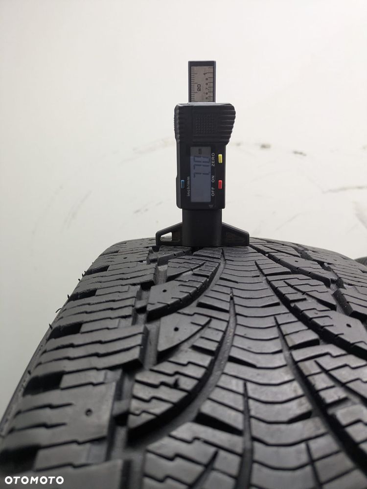 Opony zimowe 215/65/16C Pirelli Chrono - 4