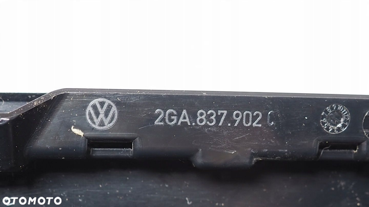 VW TRoc listwa blenda drzwi prawa przód 2GA837902C - 4