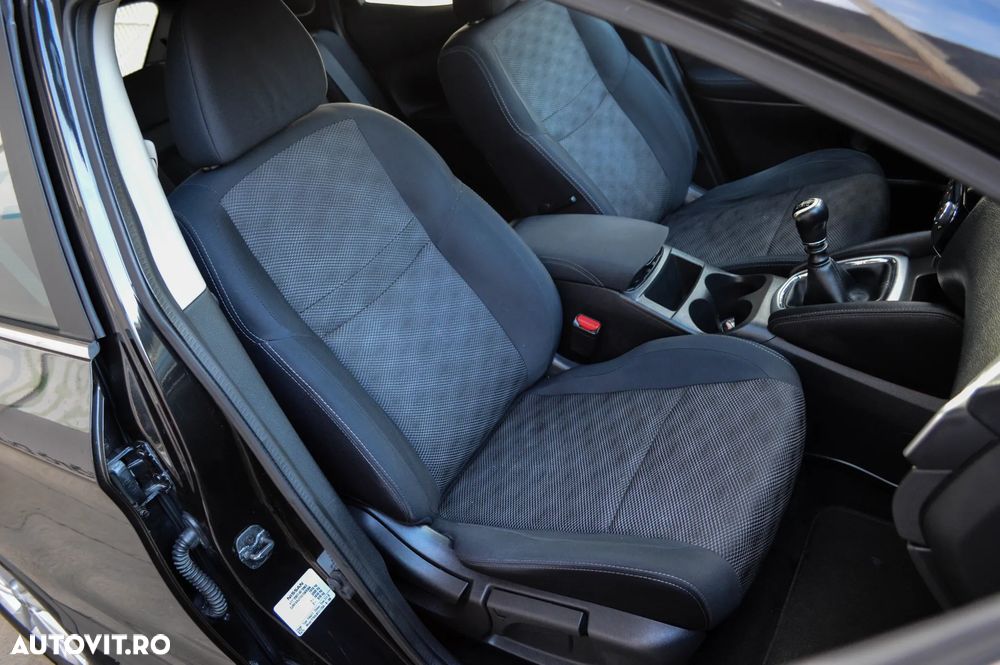 Nissan Qashqai 1.5 DCI N-Connecta - 28