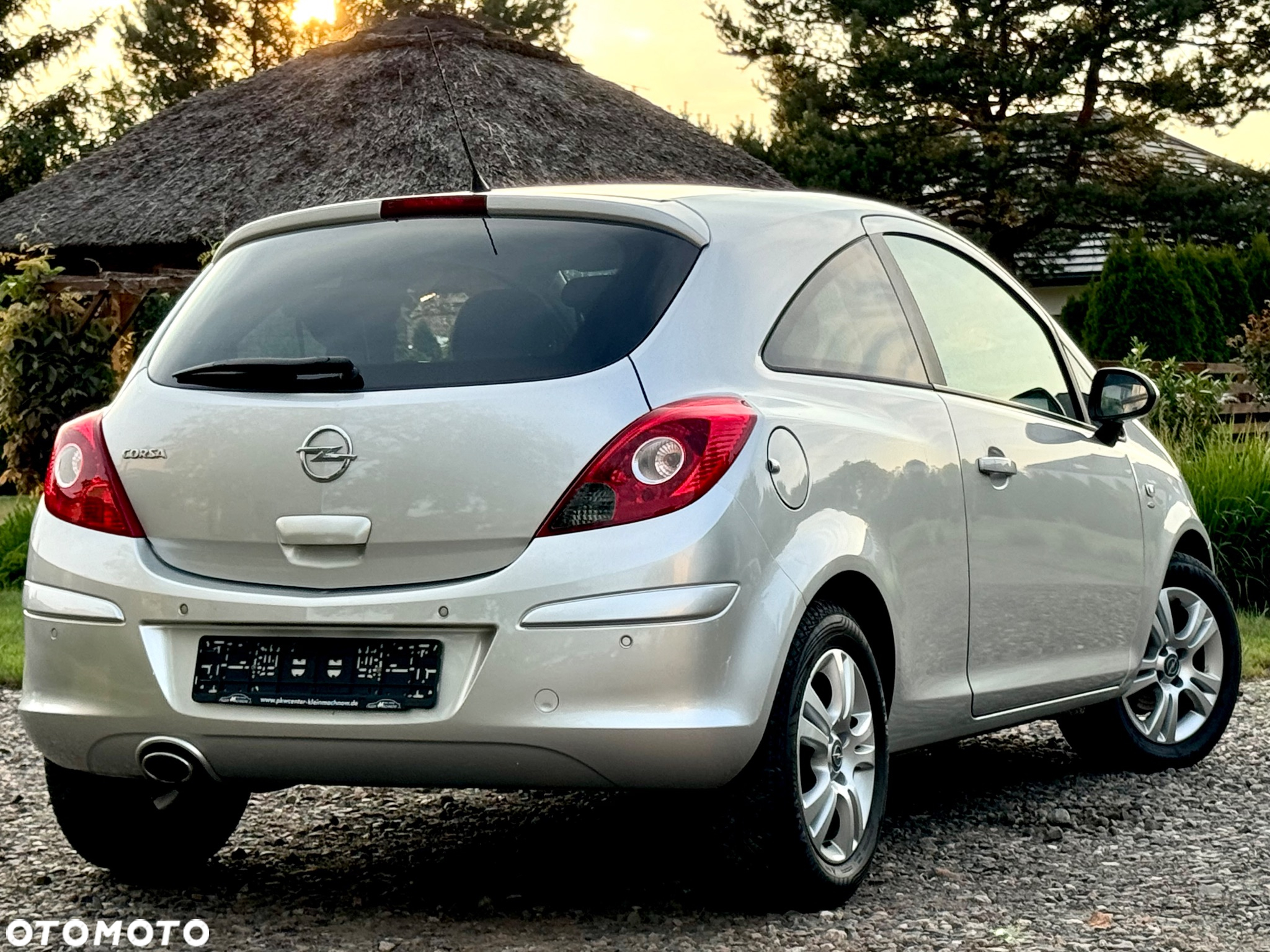Opel Corsa 1.4 16V Satellite - 5