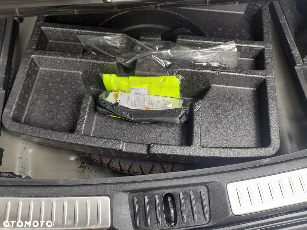 Toyota Avensis 2.0 D-4D Prestige - 18