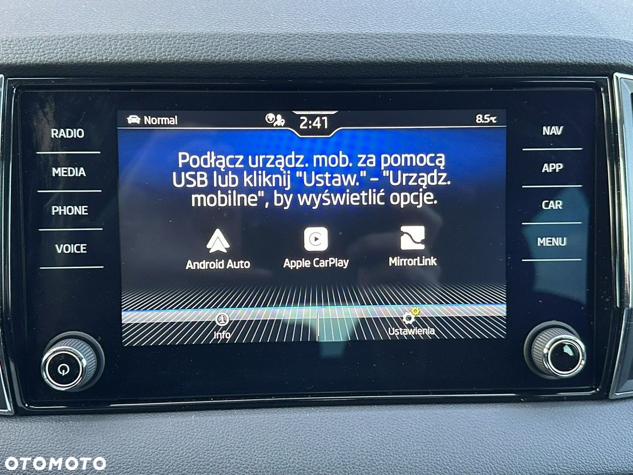 Skoda Karoq 1.5 TSI ACT 4x2 Style DSG - 23