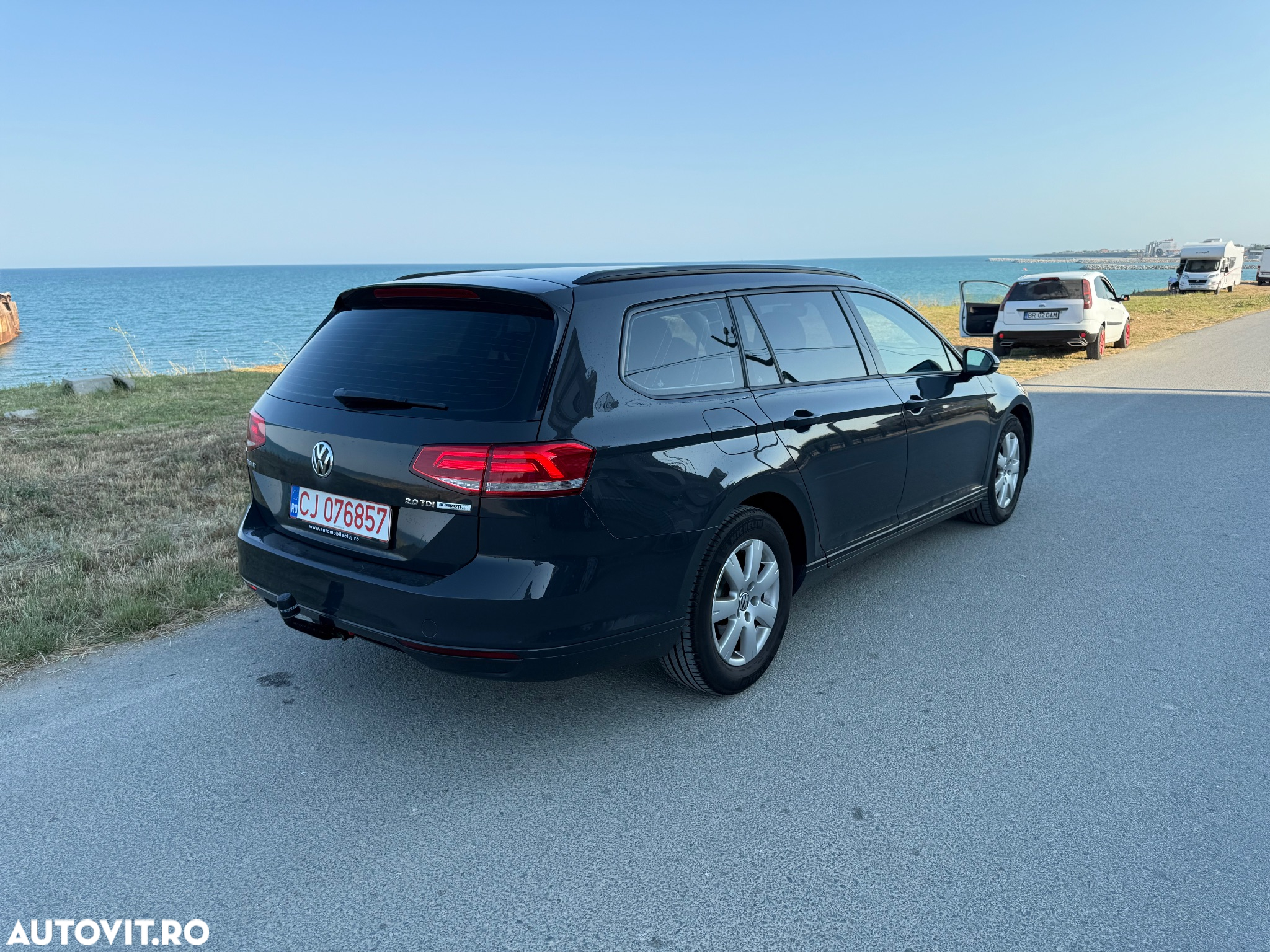 Volkswagen Passat Variant 2.0 TDI (BlueMotion Technology) Highline - 4