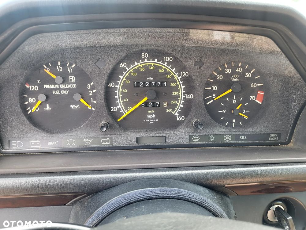 Mercedes-Benz W124 (1984-1993) - 30