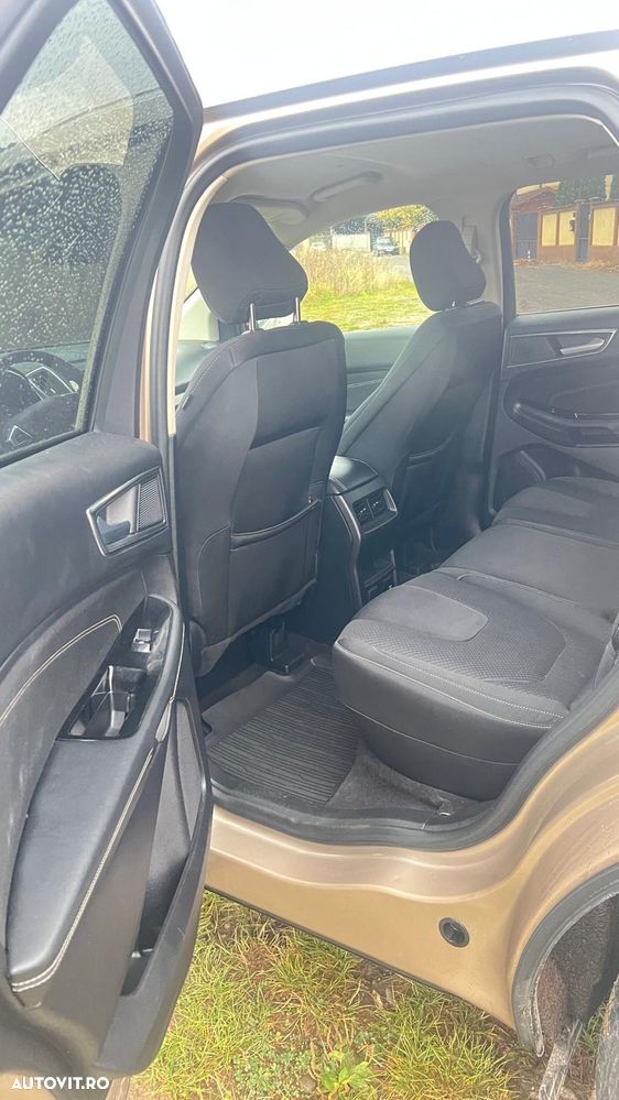 Ford Edge - 10
