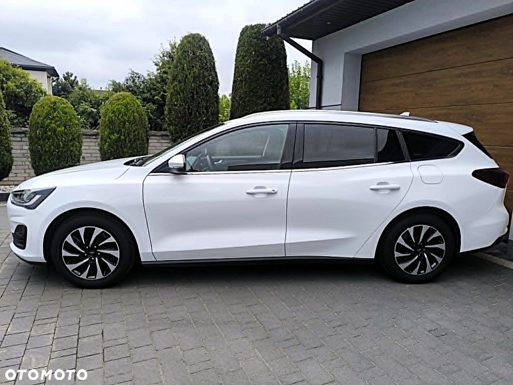 Ford Focus 1.0 EcoBoost Titanium - 4