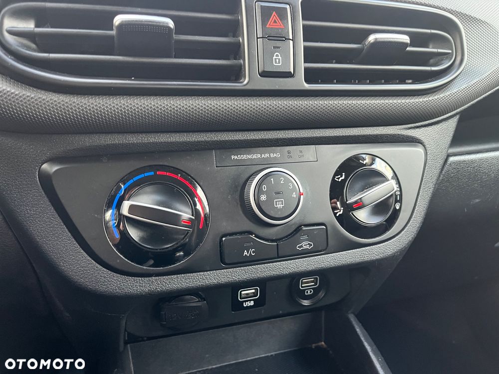 Hyundai i10 - 13