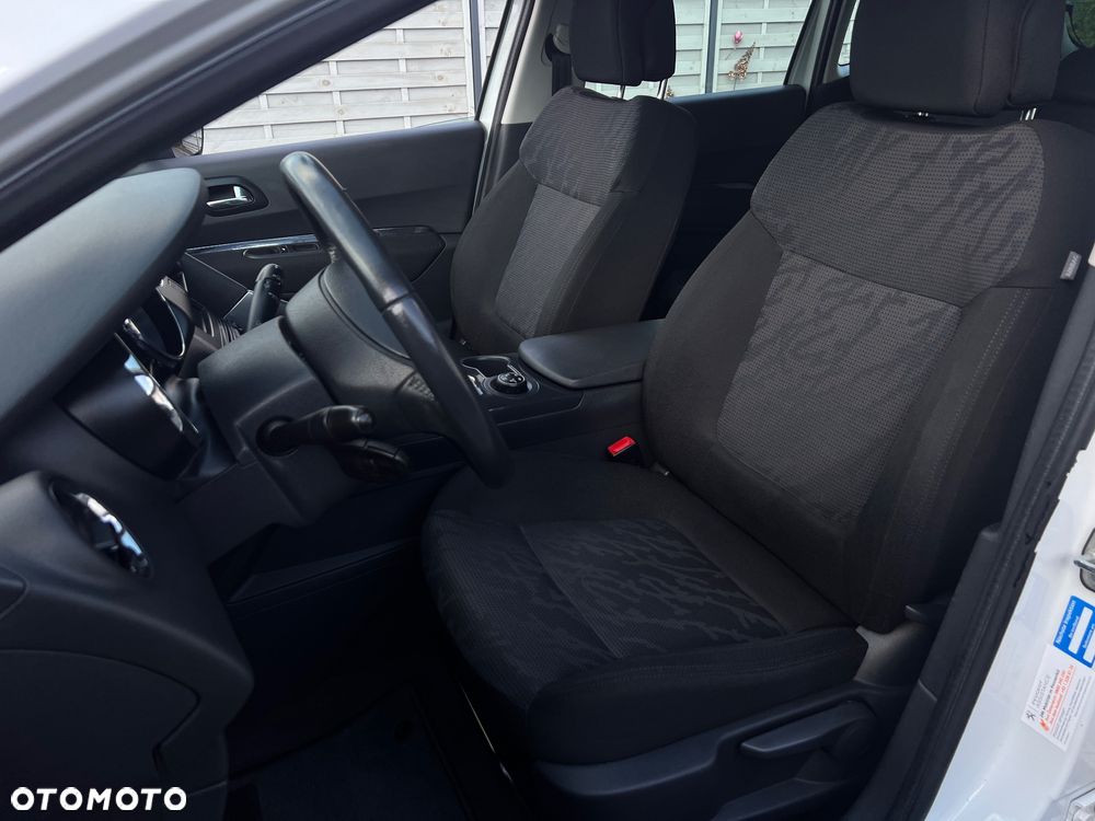 Peugeot 3008 1.6 HDi Trendy - 22