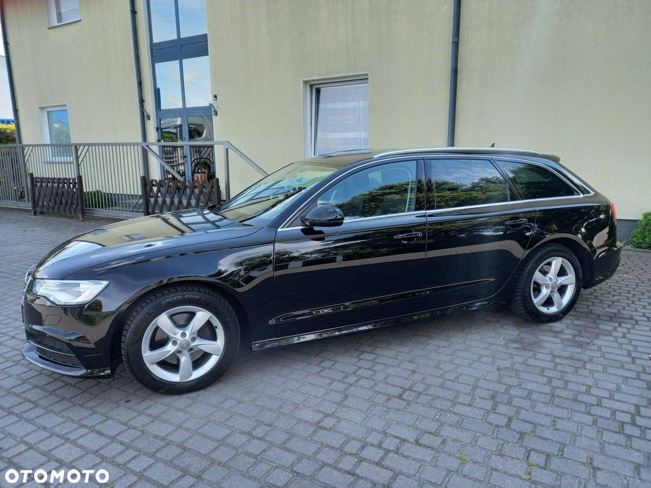 Audi A6 Avant 2.0 TDI Ultra - 12