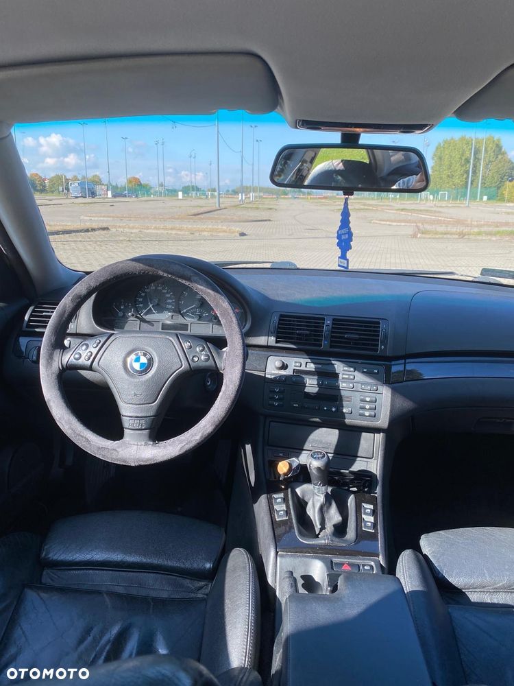 BMW Seria 3 323i - 6
