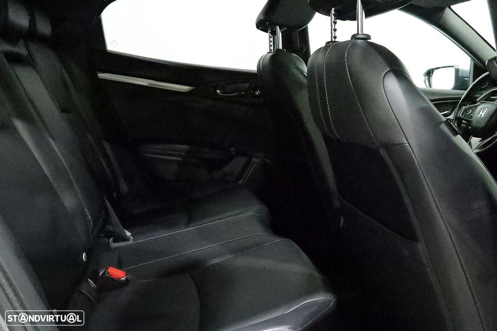 Honda Civic 1.0 i-VTEC Executive Premium CVT - 17