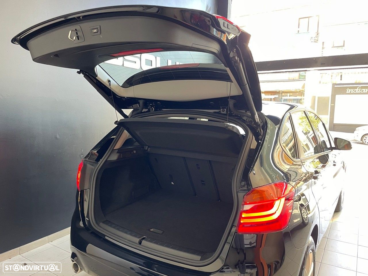 BMW 216 Active Tourer d Advantage Auto - 48
