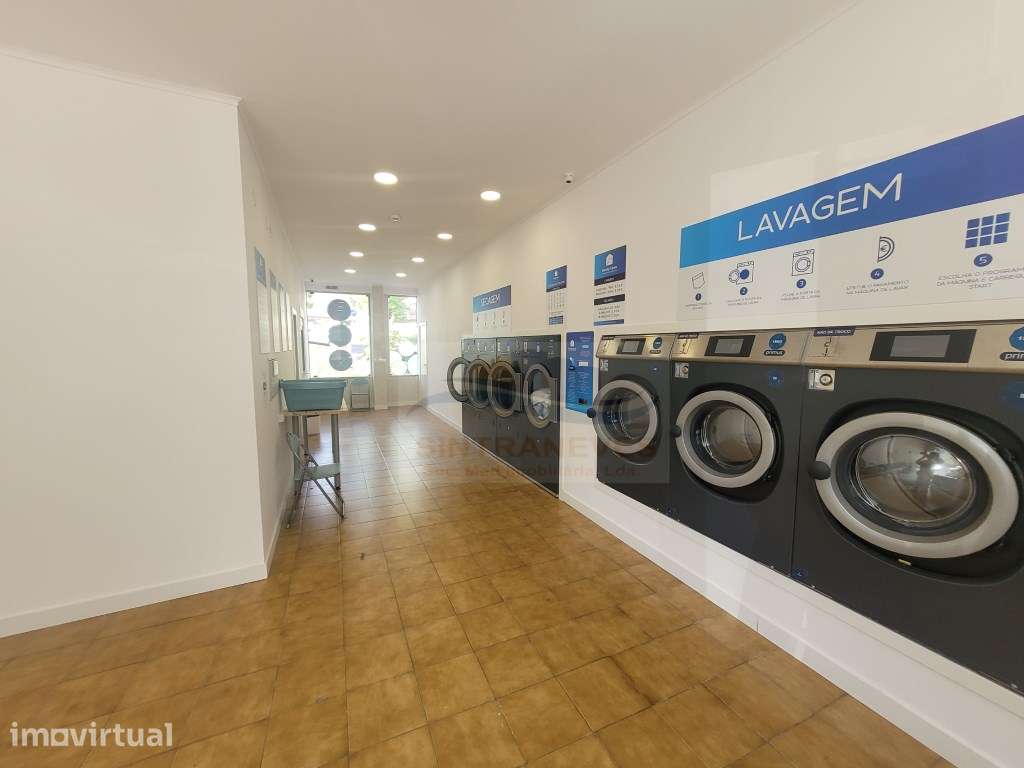 Excelente oportunidade para investir!
Vende-se, Lavandaria Self-Se... - Grande imagem: 3/13