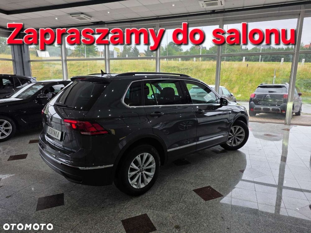 Volkswagen Tiguan - 15