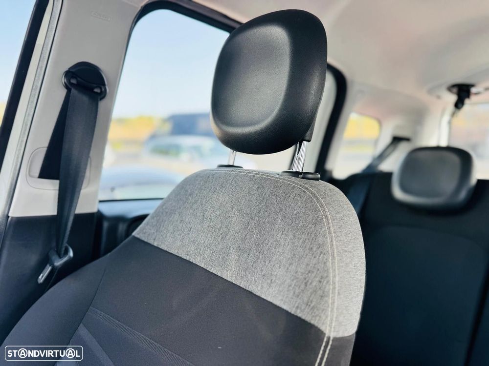 Fiat Panda 1.0 Hybrid City Life - 24