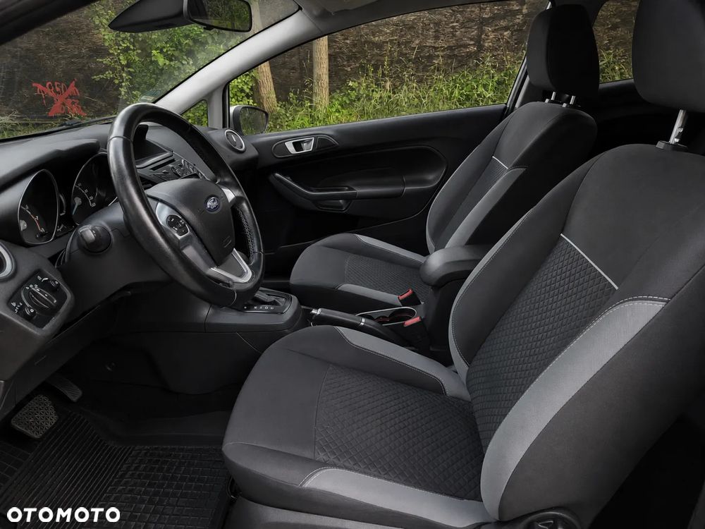 Ford Fiesta 1.0 EcoBoost Powershift Titanium - 8