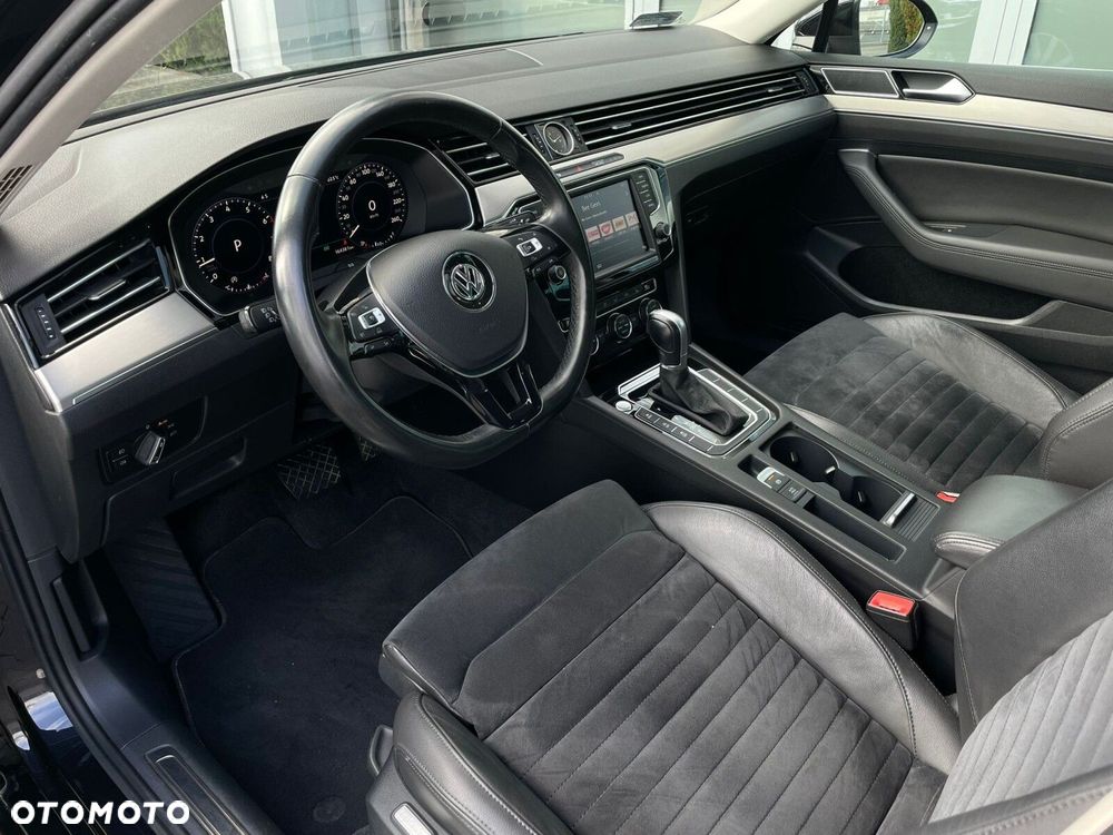 Volkswagen Passat - 21