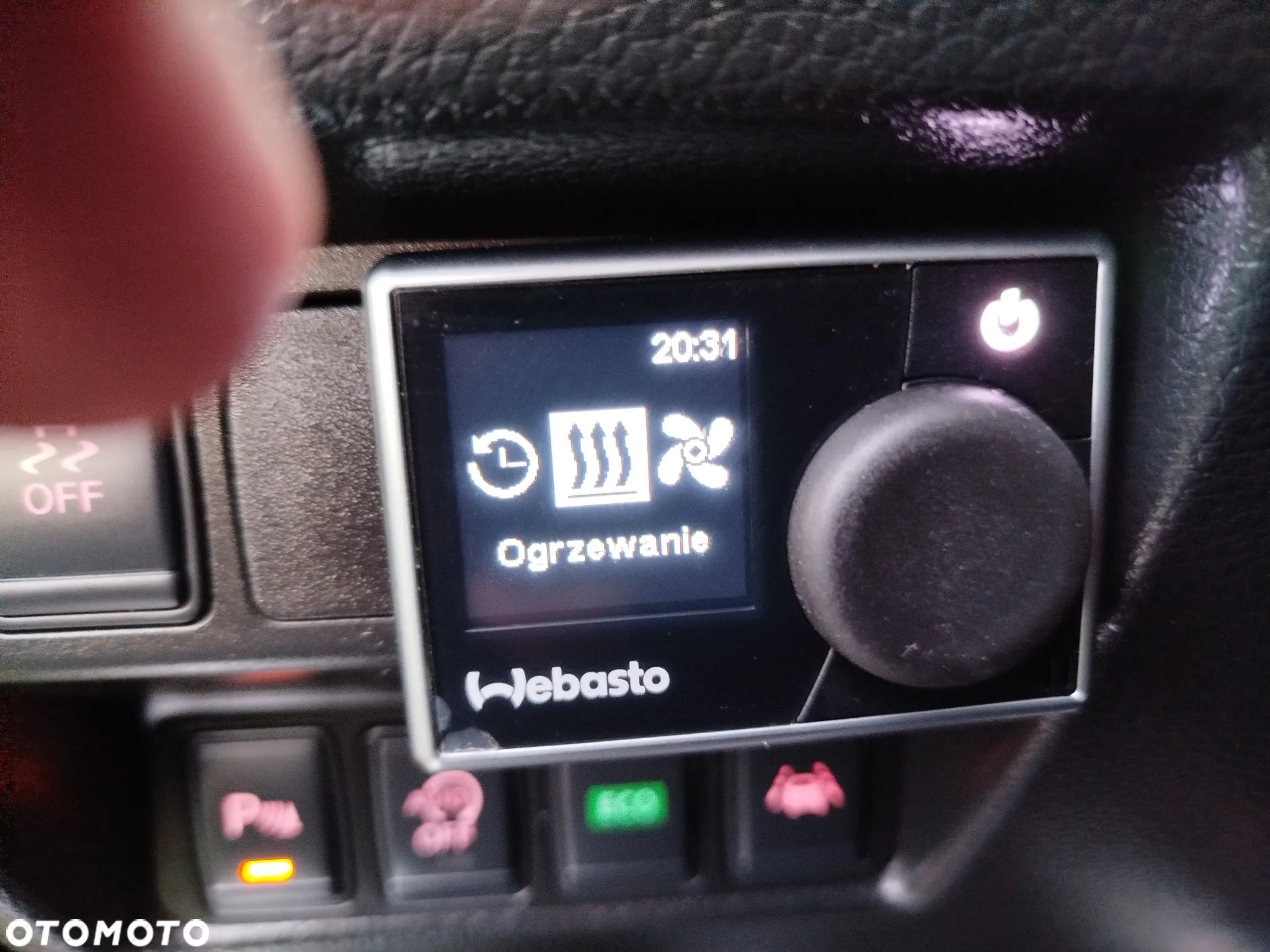 Nissan Qashqai 1.6 dCi Xtronic TEKNA - 38