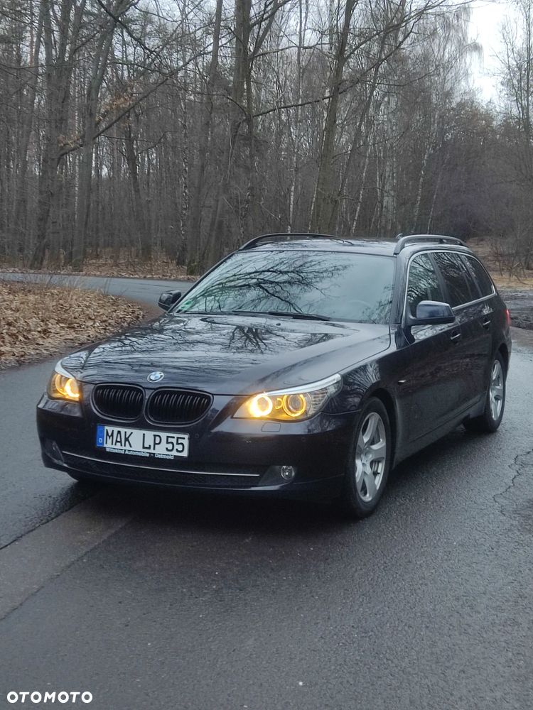 BMW Seria 5 520d Edition Exclusive - 4