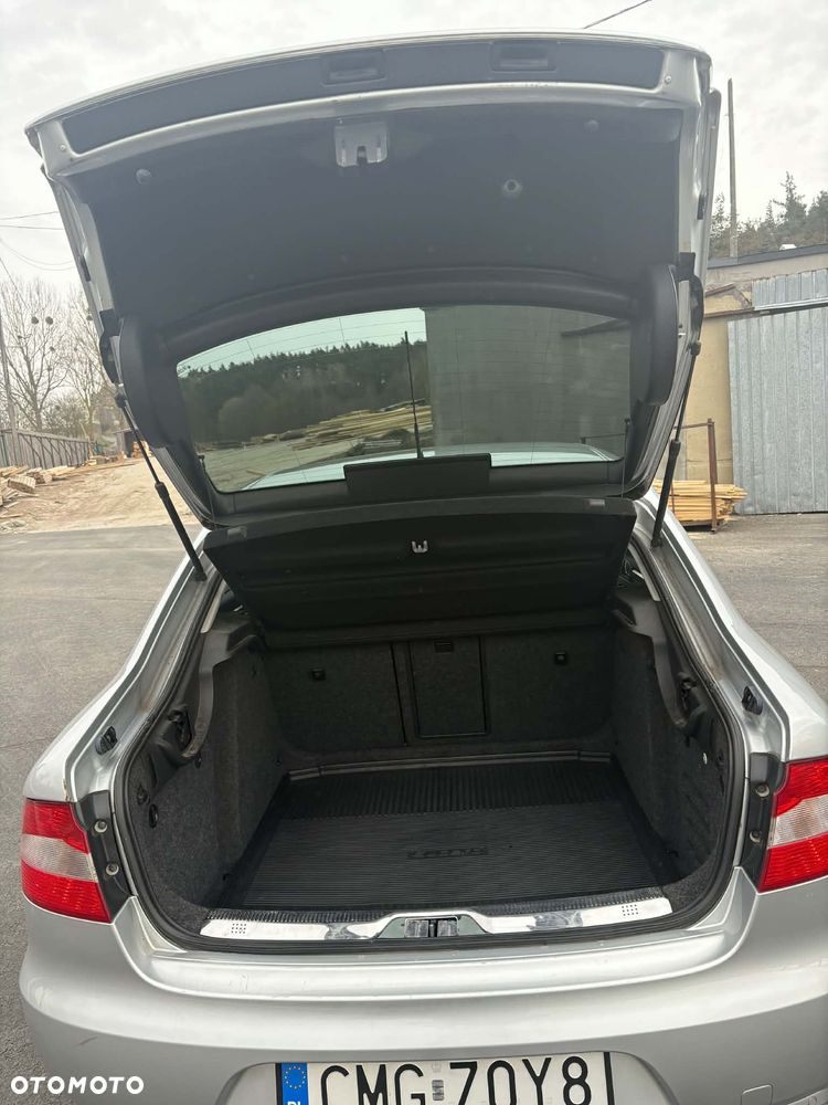 Skoda Superb 2.0 TDI Ambition DSG - 15