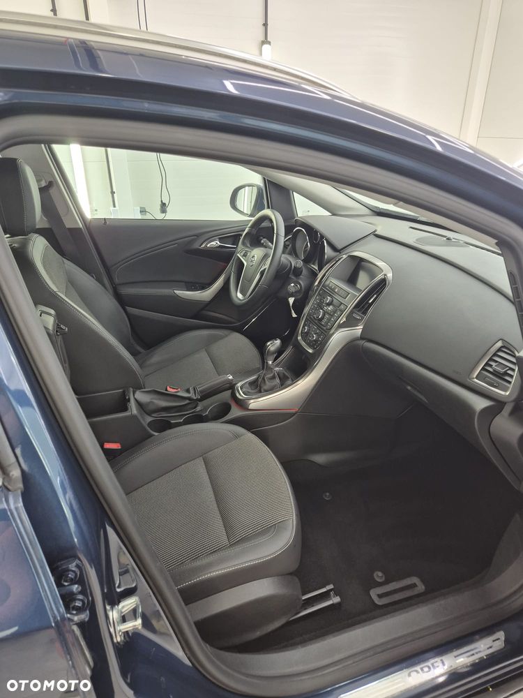 Opel Astra 1.4 Turbo Innovation - 13